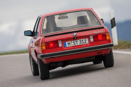 BMW 320i, Heckansicht