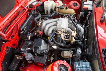 BMW 320i, Motor