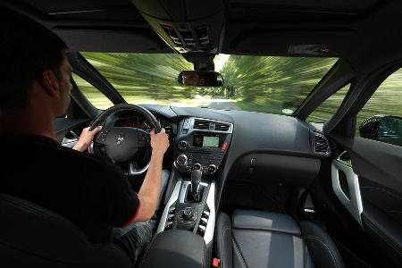 Citron DS 5 Blue HDi, Fahrersicht, Cockpit