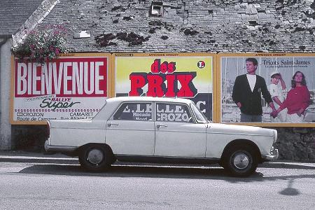Peugeot 404