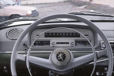 Peugeot 404