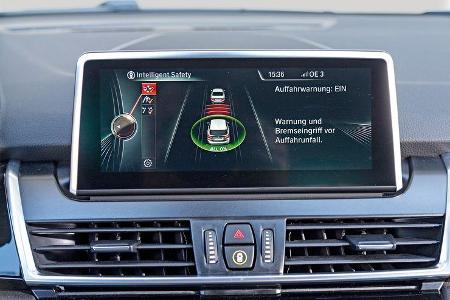 BMW 218d Active Tourer, Assistenzsysteme, Monitor