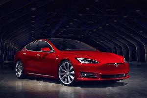 Deutsche Behörden beanstanden Tesla-Autopilot