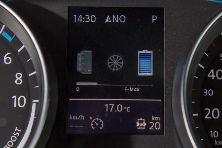 VW Golf GTE, Anzeige