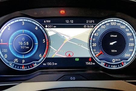 VW Passat Variant 2.0 TDI 4Motion, Digitale Instrumente