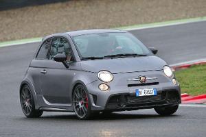 Abarth 695 Biposto - Fahrbericht