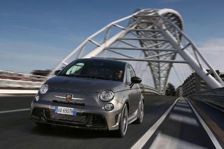 Abarth 695 Biposto - Fahrbericht