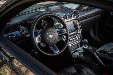 Ford Mustang, Cockpit