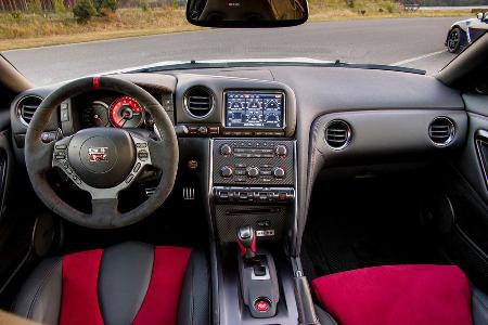 Nissan GT-R Nismo, Fahrbericht, Sportwagen, Supersportwagen, Nrburgring, Nordschleife, Cockpit