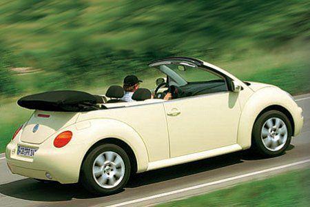 Der Windschutz ist gut, das Cabrio-Feeling etwas gebremst. Doch über einem ist nichts als Himmel.