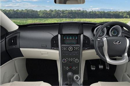 Mahindra XUV 500 Modelljahr 2016