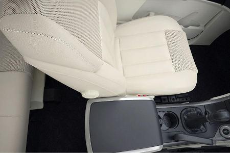 Mahindra XUV 500 Modelljahr 2016