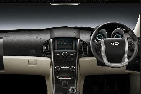 Mahindra XUV 500 Modelljahr 2016