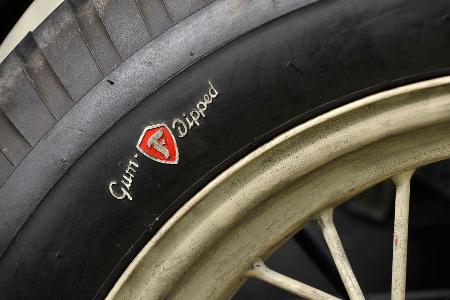 Ford A Racer, Speichenrad