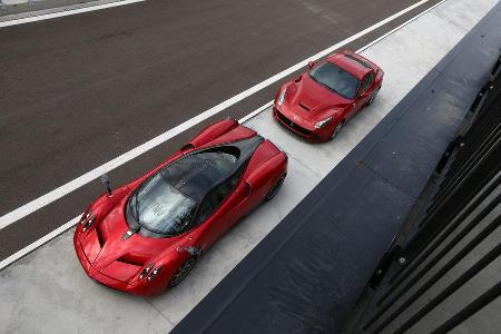 Pagani Huayra, Ferrari F12 Berlinetta, Draufsicht, von oben