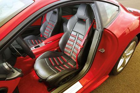Ferrari F12 Berlinetta, Fahrersitz