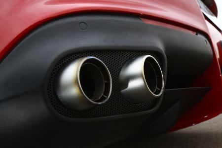 Ferrari F12 Berlinetta, Auspuff, Endrohre