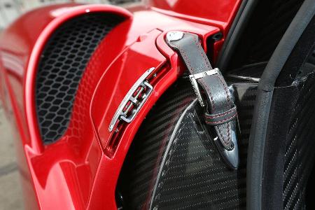 Pagani Huayra, Lufteinfuhr