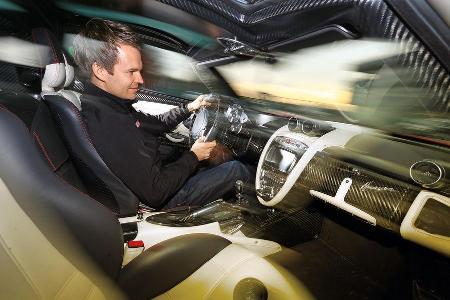 Pagani Huayra, Cockpit