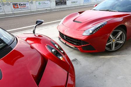 Pagani Huayra, Ferrari F12 Berlinetta, Front, Motorhauben