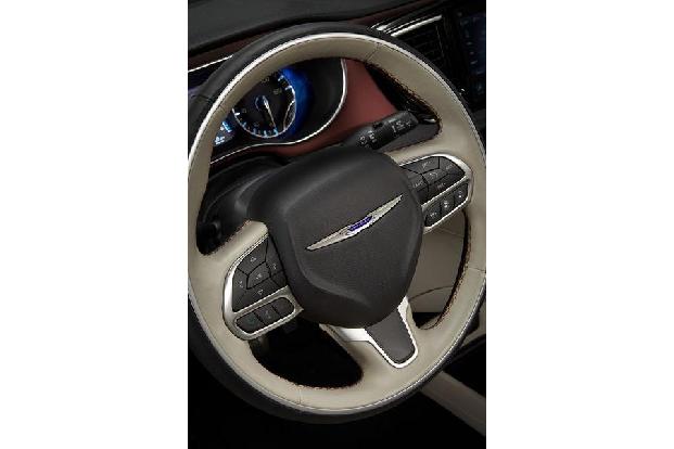 Chrysler Pacifica, Van, Detroit Auto Show, NAIAS 2016, 01/2016