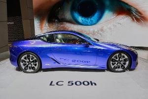 Lexus LC 500 (2017)