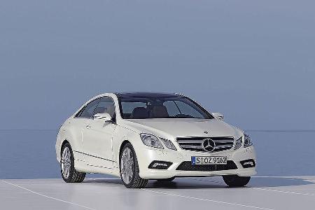 Mercedes bringt den CLK-Nachfolger als E-Klasse Coupé auf den Markt.