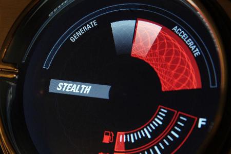 Im Stealth-Modus ist der Karma bei reduzierter Leistung der elegante Gleiter, wird aber auf Sport geschaltet, steht die voll...