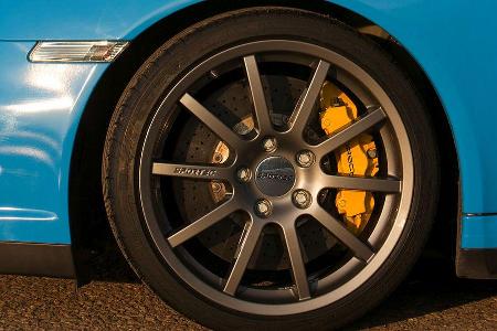 Spezielle Michelin Pilot Sport PS2 sollen den Rollwiderstand senken.