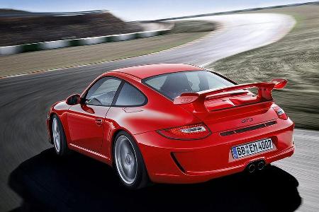 Der neue 911 GT3 steht auf einteiligen titanfarbenen 19-Zoll-GT3 Rädern mit Zentralverschluss.