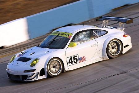 Seine ersten Testfahrten im Teamauftrag absolvierte der RSR in Sebring (USA).