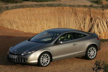 ... einem 3,0-Liter-V6 aus der Selbstzünderfraktion mit 235 PS.