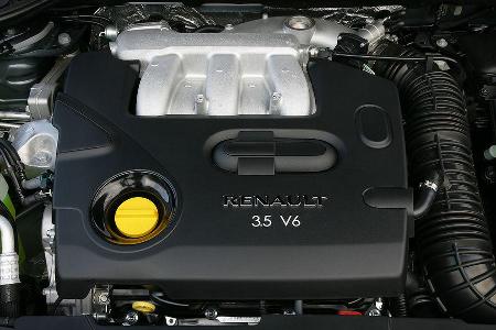 Der 3,5-Liter-V6 entstammt dem Nissan 350 Z, hat aber weniger Leistung.