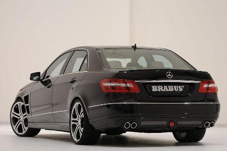 Der Bottroper Tuner verpasst dem V8 mit 5,5 Liter Hubraum eine Erweiterung auf 6,1 Liter.