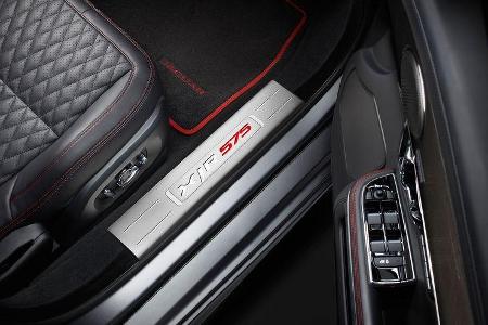 Jaguar XJR575