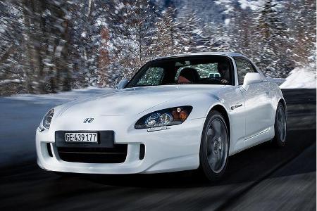 Das Hardtop kommt ebenfalls in weiß.