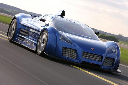 Gumpert Apollo: 650 PS, 850 Nm, Top-Speed 360 km/h, 0 - 100 in 3,0 sek.