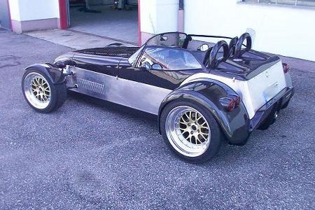 RCB HS 20: 241PS, 200 Nm, Top-Speed 235 km/h, 0 - 100 in 4,1 sek.