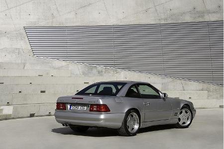 1999 schickte AMG den SL 73 AMG mit 525 PS als schnellsten Roadster der Welt auf die Straße.