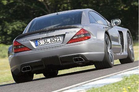 Wie schon beim CLK wird das Exterieur deutlich aggressiver gestaltet. Die Leistung steigt auf 670 PS.