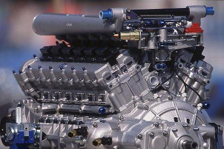 Dies ist besonders für Besitzer wichtig, da heutige Bugatti-Fabrik unter der Führung von VW jeglichen Support ablehnt.