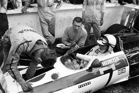 Bereits 1968 endete die erste Honda-Ära in der Formel 1 wegen Erfolglosigkeit. In fünf Jahren gab es nur zwei Siege für die ...