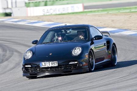 Beide Porsche wurden seitens des Porsche-Spezialisten Cargraphic aus Landau präpariert.