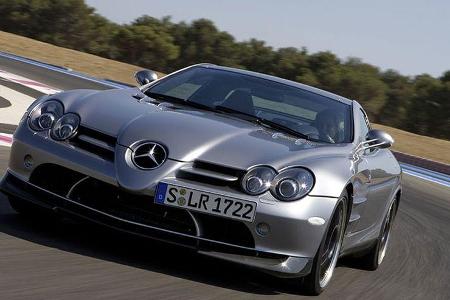 Exakt gleich schnell zeigte sich die Sonderedition 722 des McLaren-Mercedes SLR.