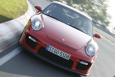 ... den deutlich stärkeren Porsche 911 GT2. Das Topmodell aus Zuffenhausen eroberte sich im Supertest ...