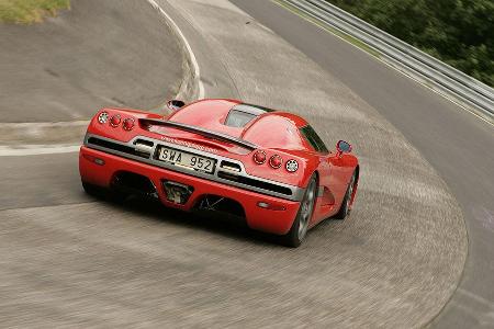 Die Uhr bleibt auf der Nordschleife nach 7.34 Minuten stehen.