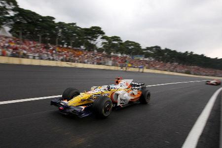 Nicht vergessen wollen wir den fantastischen zweiten Platz von Fernando Alonso.
