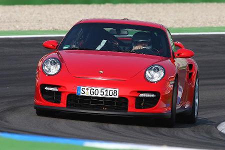 Die alltagstaugliche Sportskanone: Porsche GT2 mit 530 PS.