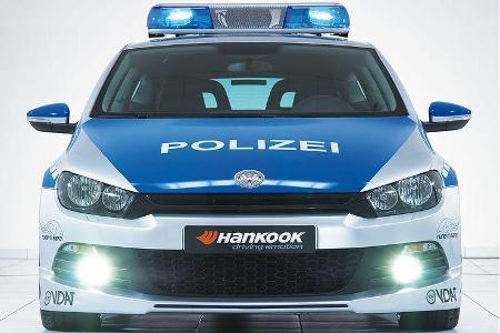 Getunte Fahrzeuge im Polizei-Outfit sind das Aushängeschild des 