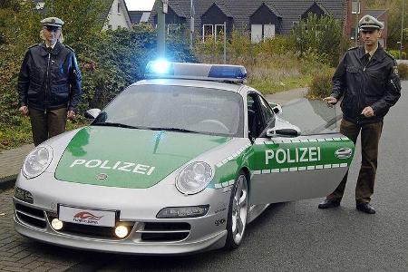 Das erste getunte Polizei-Auto wurde von Tuner Techart aus Leonberg aufgewertet.